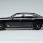 Bentley Mulsanne W.O. Edition By Mulliner Juodas Almost Real 1:18 - image 5 of 11