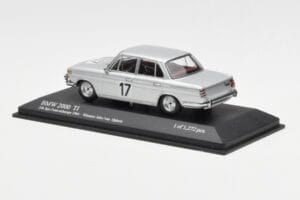 BMW 2000 Ti #17 J. Ickx / C. van Ophem Winners 24 Hours of Spa 1966 Minichamps 1:43 400662517 Metalas - nuotrauka 3 iš 4