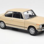 BMW 2002 Ti E10 Sahara Smėlinis Kyosho 1:18 - image 6 of 8