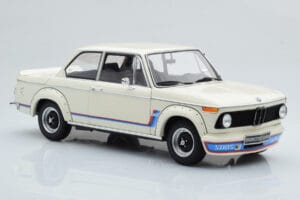 BMW 2002 Turbo Baltas Kyosho 1:18 08544W Metalas - nuotrauka 6 iš 8