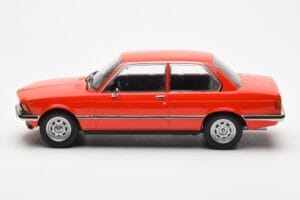 BMW 318 E21 Raudonas KK-Scale 1:18 KKDC180041 Metalas - nuotrauka 3 iš 6