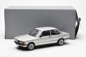 BMW 323i E21 Aspen Sidabrinis AUTOart 1:18 80430433552 Metalas - nuotrauka 8 iš 8