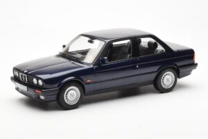 BMW 325i E30 Mėlynas Metalinis Norev 1:18