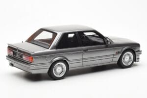 BMW 325i E30 Pilkas Metallic Otto 1:18 OT571 Derva - nuotrauka 2 iš 6