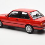 BMW 325i E30 Raudonas Norev 1:18 - image 5 of 6