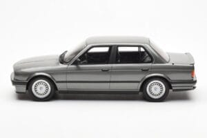 BMW 325i E30 Sedanas Dolphin Pilkas Otto 1:18 OT819 Derva - nuotrauka 3 iš 6