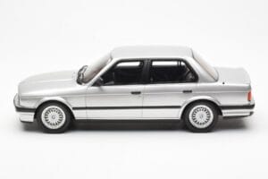 BMW 325i E30 Sidabras Otto 1:18 OT912 Derva - nuotrauka 3 iš 6