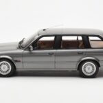 BMW 325i E30 Touring Pilkas Otto 1:18 - image 3 of 6