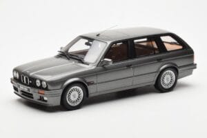 BMW 325i E30 Touring Pilkas Otto 1:18
