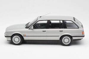 BMW 325i E30 Touring Sidabrinis Norev 1:18 183216 Metalas - nuotrauka 3 iš 6