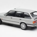BMW 325i E30 Touring Sidabrinis Norev 1:18 - image 5 of 6