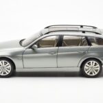 BMW 330i E91 Touring Pilkas Metallic Kyosho 1:18 - image 4 of 8