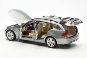 BMW 330i E91 Touring Pilkas Metallic Kyosho 1:18 80430394359 Metalas - nuotrauka 5 iš 8