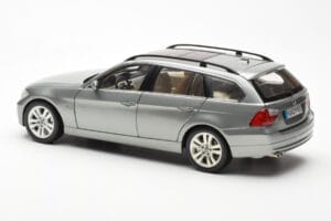 BMW 330i E91 Touring Pilkas Metallic Kyosho 1:18 80430394359 Metalas - nuotrauka 7 iš 8