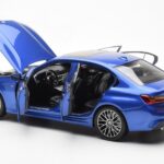 BMW 330i G20 Portimao Mėlynas Metallic Norev 1:18 - image 5 of 8
