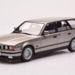 BMW 530i E34 Touring Pilkas Metalinis MCG 1:18