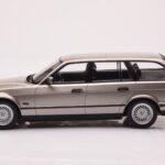 BMW 530i E34 Touring Pilkas Metalinis MCG 1:18 - image 3 of 6