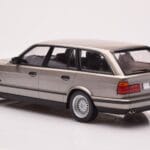 BMW 530i E34 Touring Pilkas Metalinis MCG 1:18 - image 5 of 6