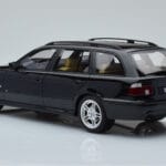 BMW 540 E39 Touring M Package Juodas Otto 1:18 - image 5 of 6