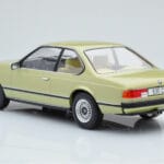 BMW 628 CSi E24 Šviesiai Žalias MCG 1:18 - image 4 of 5