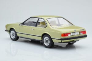 BMW 628 CSi E24 Šviesiai Žalias MCG 1:18 MCG18163 Metalas - nuotrauka 4 iš 5