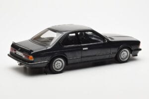 BMW 635 CSi E24 Diamant Juodas Metalinis AUTOart 1:18 70521 Metalas - nuotrauka 3 iš 8