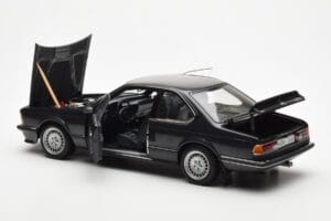 BMW 635 CSi E24 Diamant Juodas Metalinis AUTOart 1:18 70521 Metalas - nuotrauka 5 iš 8