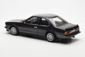 BMW 635 CSi E24 Diamant Juodas Metalinis AUTOart 1:18 70521 Metalas - nuotrauka 7 iš 8