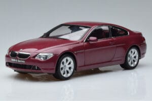 BMW 645Ci E63 Tamsiai Raudonas Kyosho 1:18 08701CR Metalas