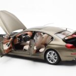 BMW 650i F06 Gran Coupe Frozen Bronzinis Metallic Paragon 1:18 - image 5 of 8