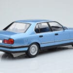 BMW 7 Series E32 730i Mėlynas MCG 1:18 MCG18160 Metalas - image 2 of 5