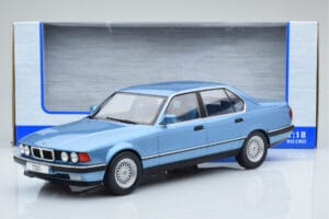 BMW 7 Series E32 730i Mėlynas MCG 1:18 MCG18160 Metalas - nuotrauka 5 iš 5