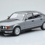 BMW 7 Series E32 740i Sidabrinis MCG 1:18 MCG18161 Metalas
