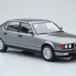 BMW 7 Series E32 740i Sidabrinis MCG 1:18 MCG18161 Metalas - image 3 of 5