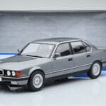 BMW 7 Series E32 740i Sidabrinis MCG 1:18 MCG18161 Metalas - image 5 of 5