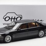 BMW 750iL E38 Juodas Otto 1:18 - image 6 of 6