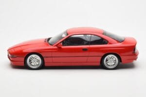 BMW 850 CSi E31 Raudonas Otto 1:18 OT158 Derva - nuotrauka 3 iš 6