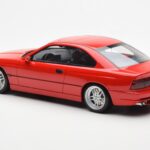 BMW 850 CSi E31 Raudonas Otto 1:18 - image 5 of 6