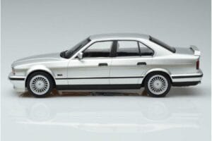 BMW Alpina B10 4.6 E34 Sidabrinis MCG 1:18 MCG18231 Metalas - nuotrauka 3 iš 5