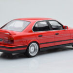 BMW Alpina B10 E34 Biturbo Raudonas Otto 1:18 - image 2 of 6