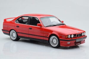 BMW Alpina B10 E34 Biturbo Raudonas Otto 1:18 OT648 Derva - nuotrauka 4 iš 6