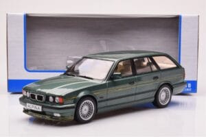 BMW Alpina B10 E34 Touring Tamsiai Žalias MCG 1:18 MCG18331 Metalas - nuotrauka 6 iš 6