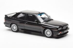 BMW Alpina B6 3.5S M3 E30 Antracitas Pilkas Otto 1:18 OT632 Derva - nuotrauka 4 iš 6