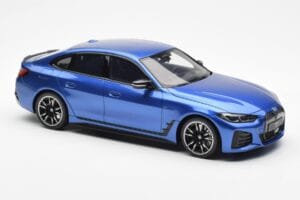 BMW i4 M50 G26 Mėlynas Otto 1:18 OT453 Derva - nuotrauka 4 iš 6