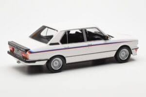 BMW M535i E12 Baltas Norev 1:18 183265 Metalas - nuotrauka 2 iš 5