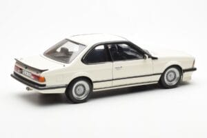 BMW M635 CSi E24 Baltas Dealer Edition AUTOart 1:18 80430145829 Metalas - nuotrauka 3 iš 8