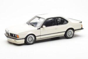 BMW M635 CSi E24 Baltas Dealer Edition AUTOart 1:18