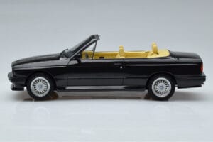 BMW M3 E30 Kabrioletas Juodas Otto 1:18 OT1012 Derva - nuotrauka 3 iš 6