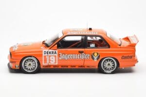 BMW M3 E30 #19 A. Hahne Jägermeister DTM 1992 AUTOart 1:18 89248 Metalas - nuotrauka 4 iš 8