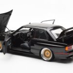 BMW M3 E30 Sport Evolution Juodas Custom Wheels AUTOart 1:18 - image 5 of 8